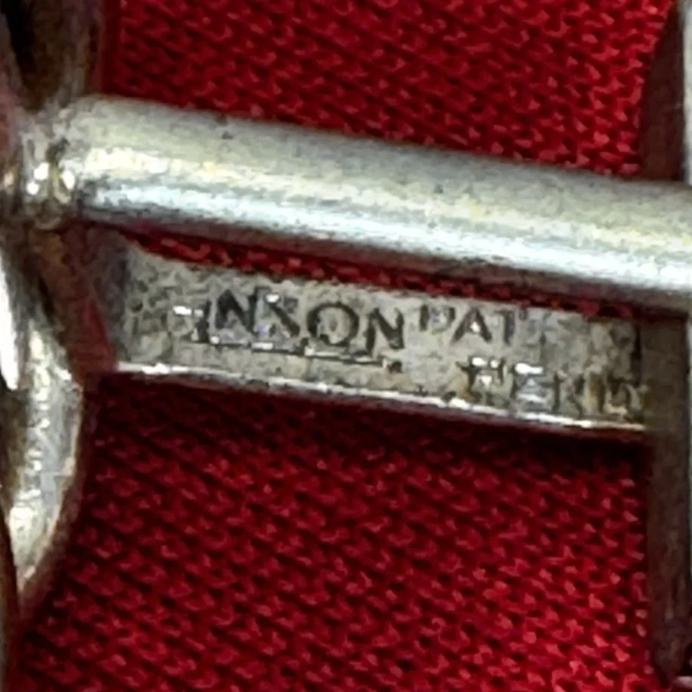 Single Vintage Anson Gold Tone Knotted Cuff Link‎